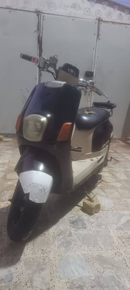 ماكس بوليس للبيع مجفته مره وحده 
السعر 600 وبيه مجال الشراي يتصل ويدلل ***********
