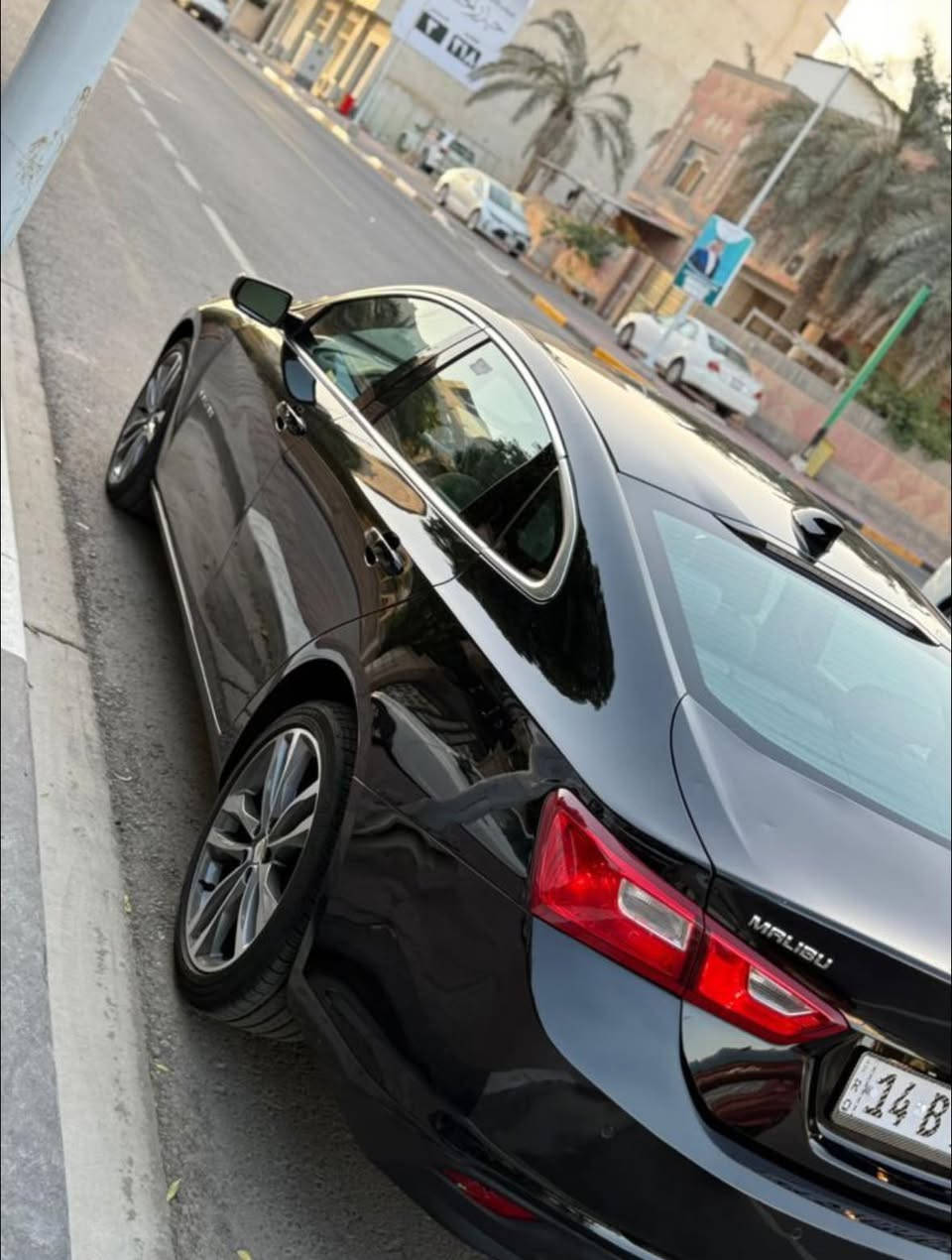 ماليبو   2025  فول كلشي بالك موجود عده الفتحه جاملغ وبنيد كلش خفيف بدون دواخل  وبارد قليل كد صبعين معوقين بصره السياره جديده ماشيه 24 الف السعر 145 
***********
