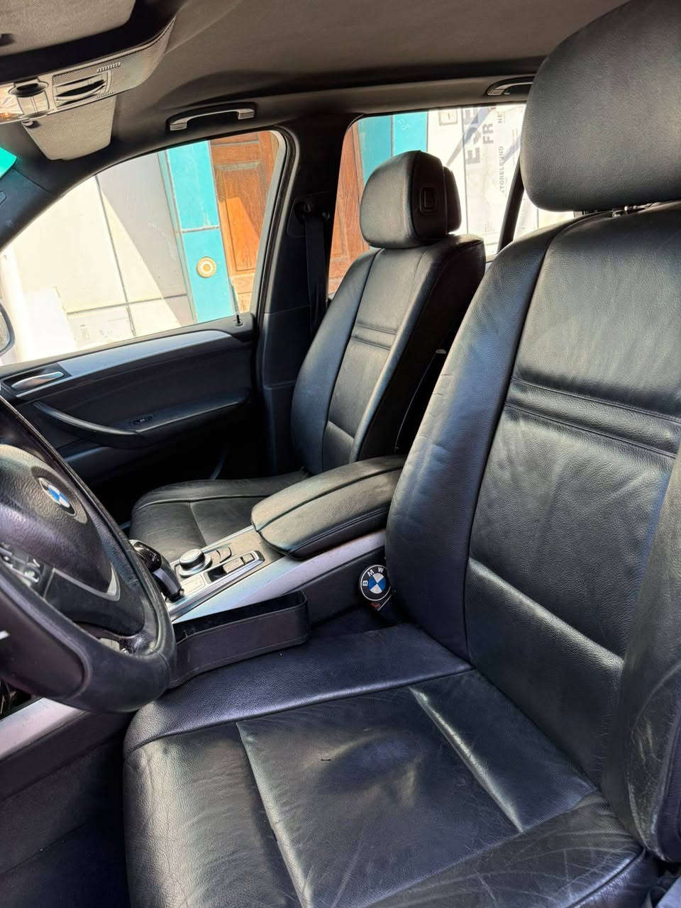 Bmwx5 e70 m57n2 30d 2008 للبيع الرقم بصرة باسمي الاتصال على الرقم ***********
