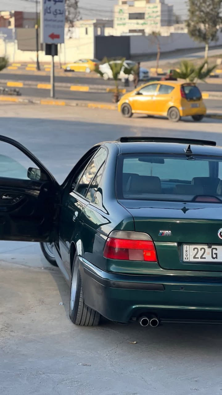 للبيع 
BMW-E39-1996-525i
1-سلايت جام طكتين
2-اربع جامات اوتو
3-كشنات M جلد مال2000 خمس وضعيات 
4-صاج اسود M
5-ابواب كارتير 
6-سقف 2000
7-ستيرن تحكم كهرباء 
8-مرايات كهرباء
9-كير تبترونك
10-منضومه زينون 
11-دعاميات امامي خلفي M 
12-ترايش لايتات M 
13-عليها شفه امامي M  

تبريد شغال تدفئه شغاله 
طخم تايرات شادلها قبل يومين 
السياره بدون اي نقوصات 
صبغ عام جماليه 
هزه زائد منظومة غاز وفحص جديد السياره باسمي  
المكان بغداد 
السعر (95) وبيها مجال ‏‪***********‬‏
