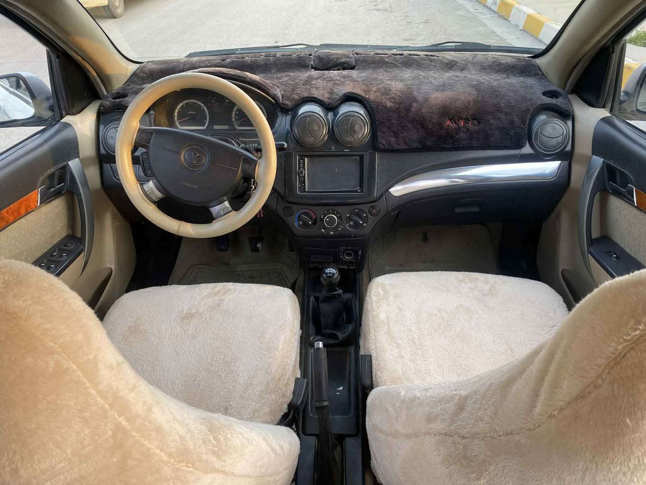 شۆفرلیت ئەڤێو مۆدیل 2008 گیڕعادی  مەکینە گەورەی ئۆپتەرایە  گێرو       مەکینەی  نەکراوەتۆ بەشەرتە  ناوزەرد جوار جام کاربای تەبریت ساردووگەرم    لەگەڵ سویج  بەوشەرتە سەنەوی بەشەرتی ئەوالیاتو حاسیبەو پاکانەش بەوشەرتە جوار تایەی تازەبۆ بسراوە بێ دەعمولیدراوە بێ ساردووشوخوت یجی پێوە نیە بەوشەرتە  هەموگیانی لە سەر شەریکەماوەتۆ لۆک لۆکە  بەوشەرتە یەک فلس  مەسرفی تیانیە  لەدەعامیوە بۆدەعامی بەشەرت ئەی فرۆشم  سعری32 وەرەقە***********      ***********         ***********
