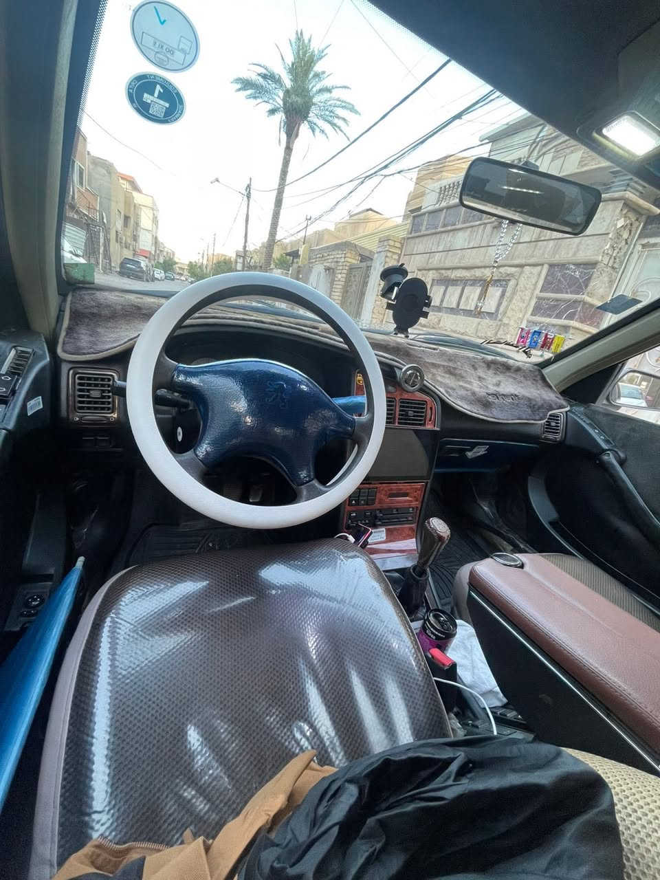 بيجو بارص السيارة نضيفة تجي وتشوف الشراي يتصل واتساب  : +964 771 309 7724
