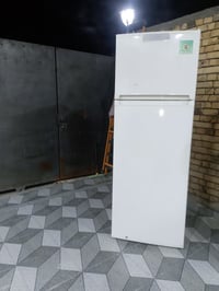 ثلاجة • حجم جبير • نضيفه