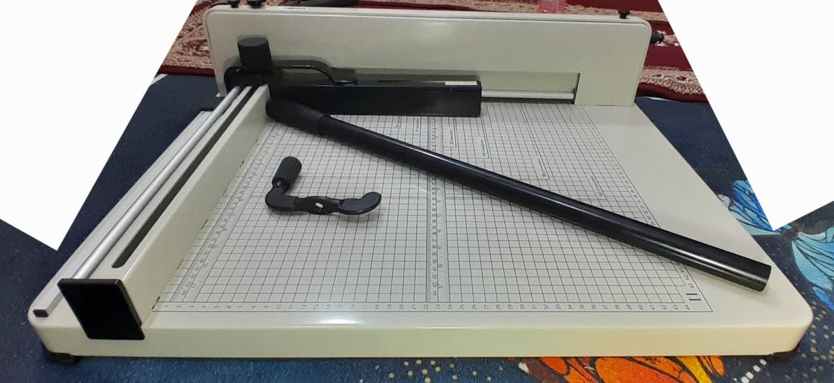 سلام عليكم ... كتر هيدروليكي قياس A3 نظافة 98% كامل المرفقات (كارتون + فلين + ادوات) باستخدام قليل وقطع غياره متوفرة بالمتنبي (شفرة + بليتة قص) باسعار مناسبة .. السعر شامل التوصيل 165 الف علما ان سعر الجديد اكثر من 200 الف

للتواصل: ***********
