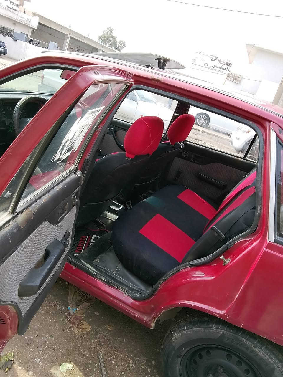 كاديت 1991السيارا علا وضع البلادي
السنويه 2029محرك بي اثر نفخ محرك 16
السيارة بيها ثلاث قطع صبغ  
كيج بنزين شغال تدفئة نار 🔥 ا
بدون حادث 
والباقي كدام العين 
السعر 27وبيها مجال 
***********
