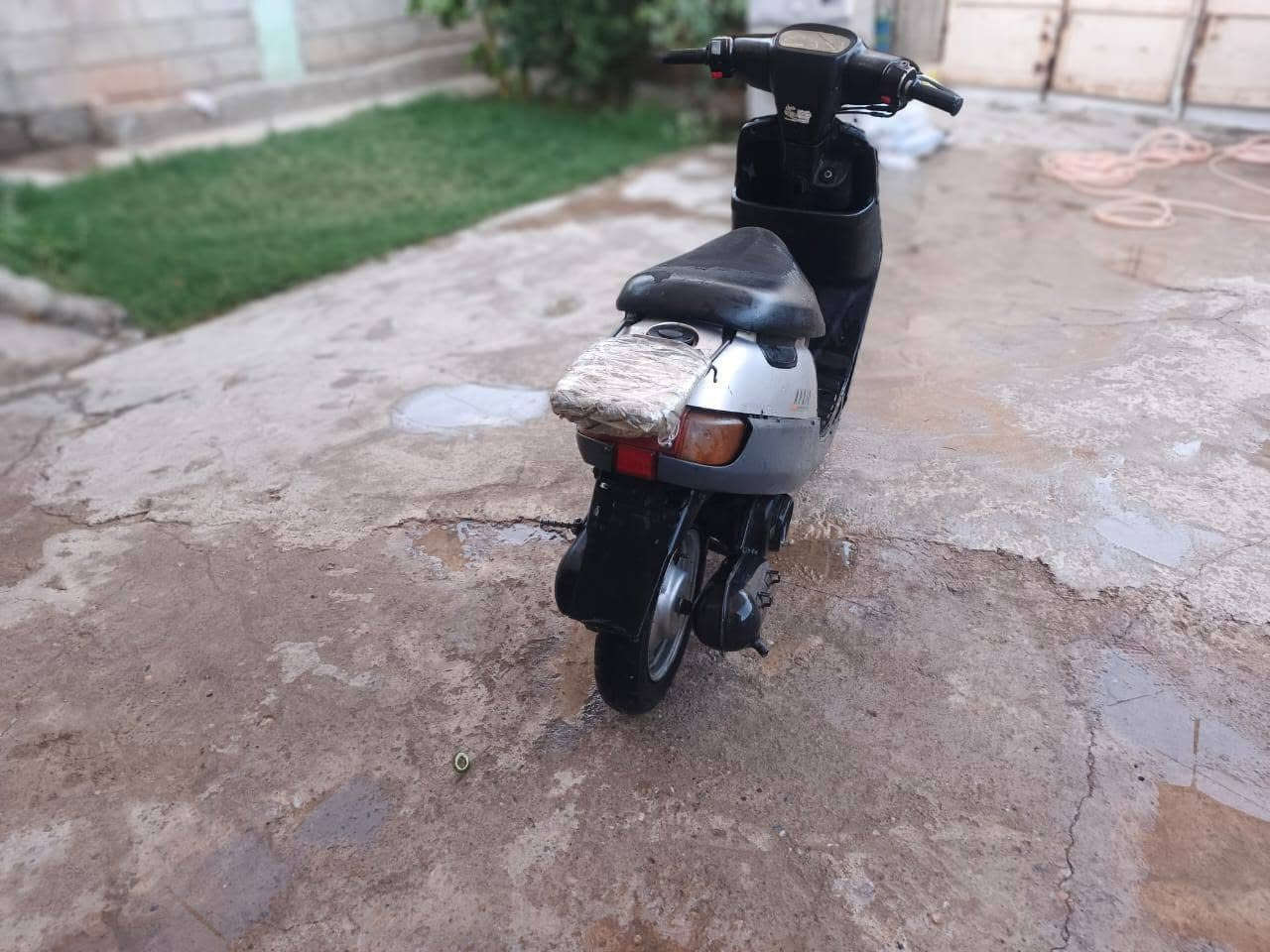 السلام عليكم موطور للبيع بوتين معمر جديد كابريتة جديد السعر 200 وبي مجال ***********
