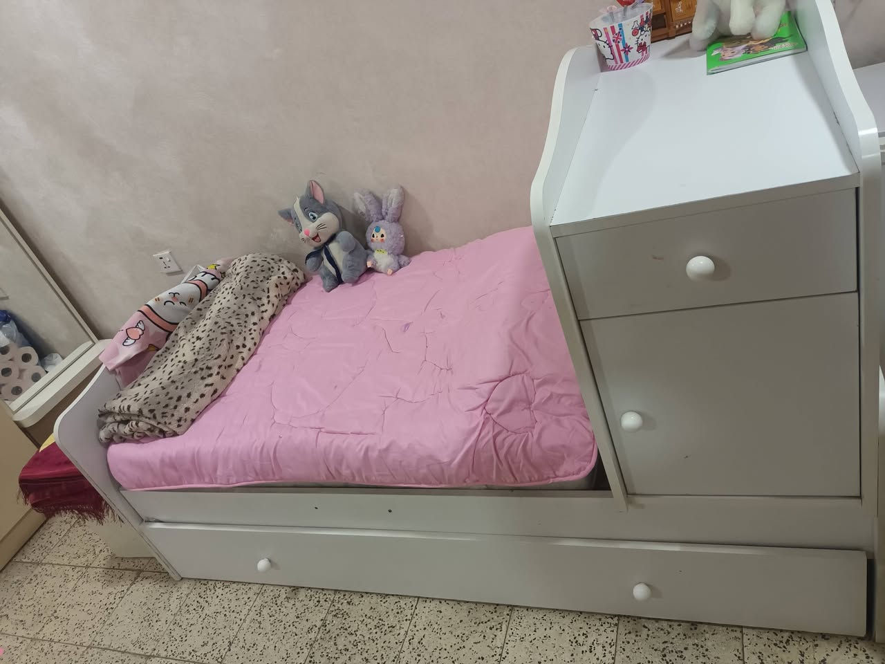 للبيع نفس صور
استعمال قليل نضيفه 
سعر ٢٠٠
مكاني شارع فلسطين


**إذا كنت صاحب هذا الإعلان وتريد حذفه لأي سبب، رجاءا أرسل رسالة إلى الدعم الفني**