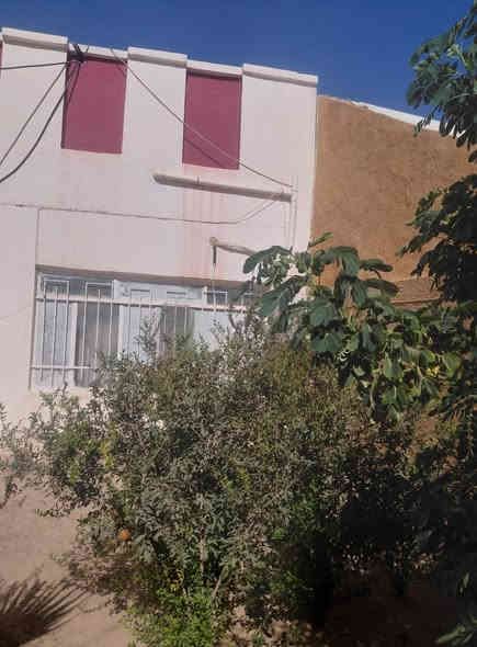 دار للبيع  طابو ملك صرف زويريجات حي الجهاد  المساحة 200  متر عكَادة... قرب مدرسة البصرة وشارع مركز الشباب
كراج حديقة صحيات خارجية منور جانبي استقبال 
هول غرفة نوم مطبخ حمام داخلي الطابق الثاني غرفتين نوم
جاهز للسكن مابي اي نواقص  خدمات المنطقة كاملة انترنت ضوئي  كهرباء ماء صب جديد يبعد عن السوك ١٥٠ متر  ارتفاع البناء ٣ متر   طابوك جمهوري احمر..... فرع ٧ متر
السعر ٩٥ مليون
متواجد على النت 
تفاصيل اكثر 
*********** اتصال وواتساب
