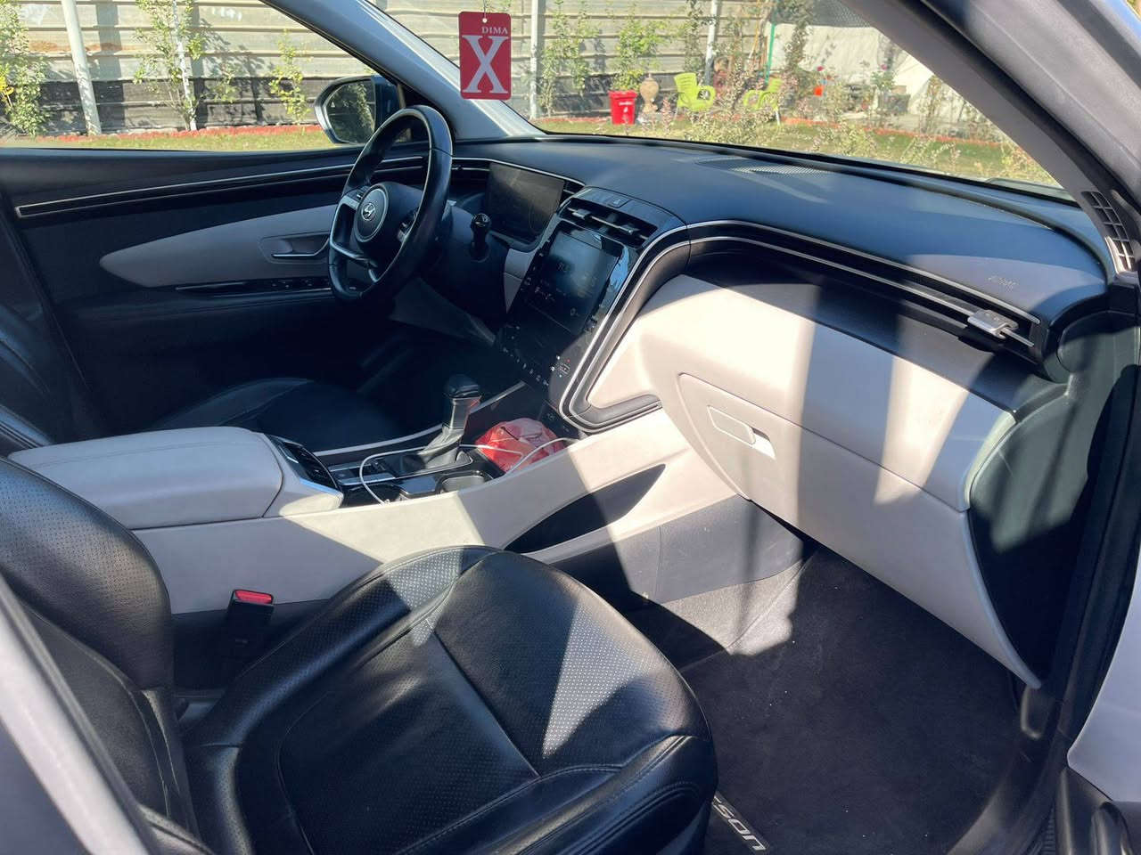 السلام عليكم ورحمه الله وبركاته
للبيع او للمراوس حسب الرغبة شعندك دزلي خاص 
توسان ٢٠٢٢ فول مواصفات 1/1
رقم شمالي رقم وهزة وسنوية جديد
ماشيه ٣٨ الف 
حادثه باب سايق ولخلفي فقط بجم كبس 
السيارة جديده كلها وضع شركه من رقم لرقم 
محرك ٢٥٠٠ مكينه كير حدادية مالشركه تخم تاير جديد شاده 
مواصفاته : 
فتحه سقف 
بصمه 
تشغيل عن بعد
جنطه كهربائي 
كشنات كهربائي وتدفئه جلد
سايد بريك بصمه 
انضمه قياده 
كيجات كهربائي 
حساسات 
اتو بارك
رادارات ٣٦٠ 
داخل لونين 
السيارة خير من لله ونضيفه 
مكانه بابل مسيب عندك مراوس دز خاص
***********
