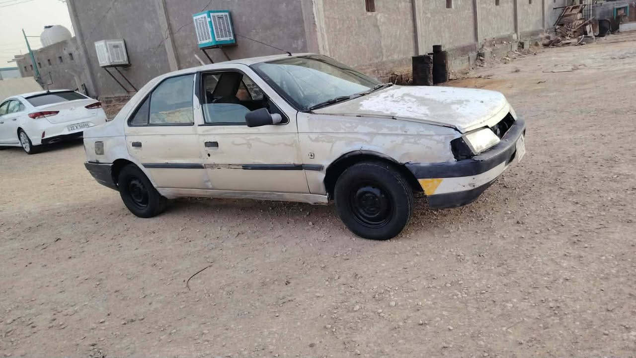 سلام عليكم بيجو للبيع موديل 2009 
مكينه أو كير انضاف حدادي كهربائيات تخم تايرات جدد 
راعيه موجود بس ماواصله أبيع هيج اتكفل سرقه أو عشائر 
السعر 10 أو بيه مجال المكان نجف شارع الصب الاستفسار 
***********
