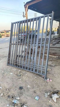 شبابيك ٢×٢ • عدد ٢ • حديد