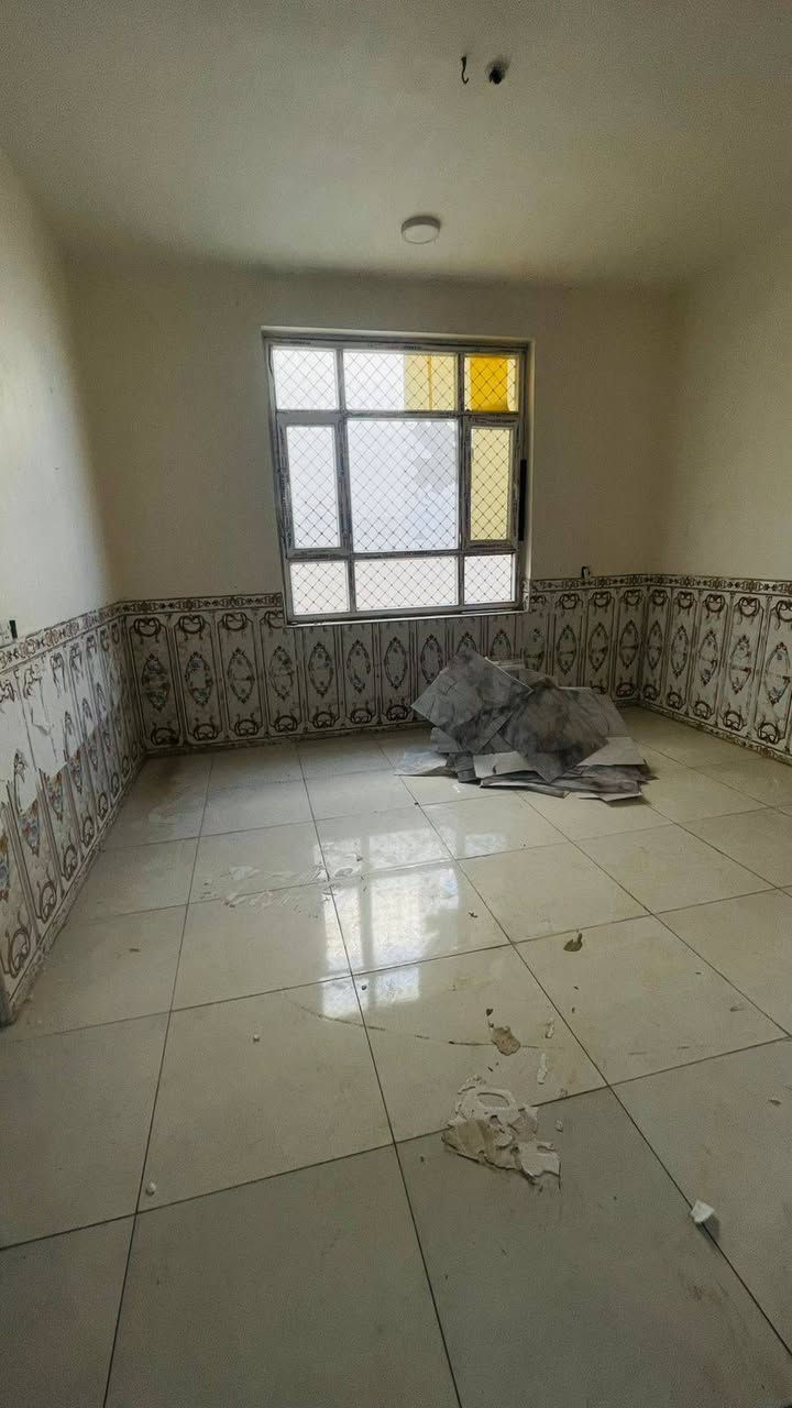 دار للبيع مساحه ٢٦٠ متر طابو صرف

مجمع ارض بابل حي الحسين 

قرب مدرستين

مطلوب ١٠٠

مقدمه ١٠٠ وبيها مجال بسيط 

خدمات فول مدارس اثنين حكوميه

مجاري موجوده

امنيه موجوده

لحك قبل لايفوتك

يرهم مراوس بقطعه بحي الحسين ٣٠٠ متر وينطي فرق

العنوان ابي غرق حي الحسين 

للاتصال والاستفسار المراسله او الاتصال علئ الرقم التالي

***********
