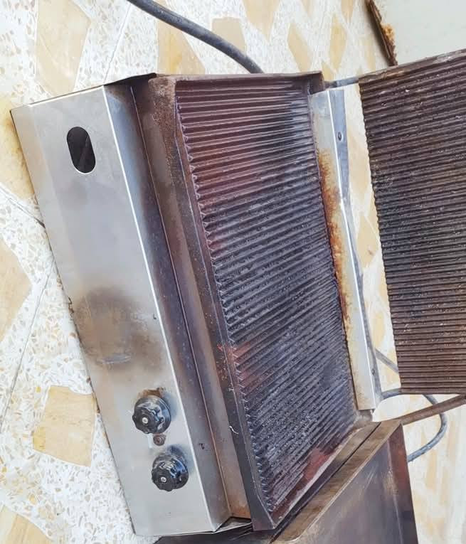 شوايه كص ٥  اعيون  نضيفه ++كابسه صاج للبيع السعر ٢٠٠


**إذا كنت صاحب هذا الإعلان وتريد حذفه لأي سبب، رجاءا أرسل رسالة إلى الدعم الفني**