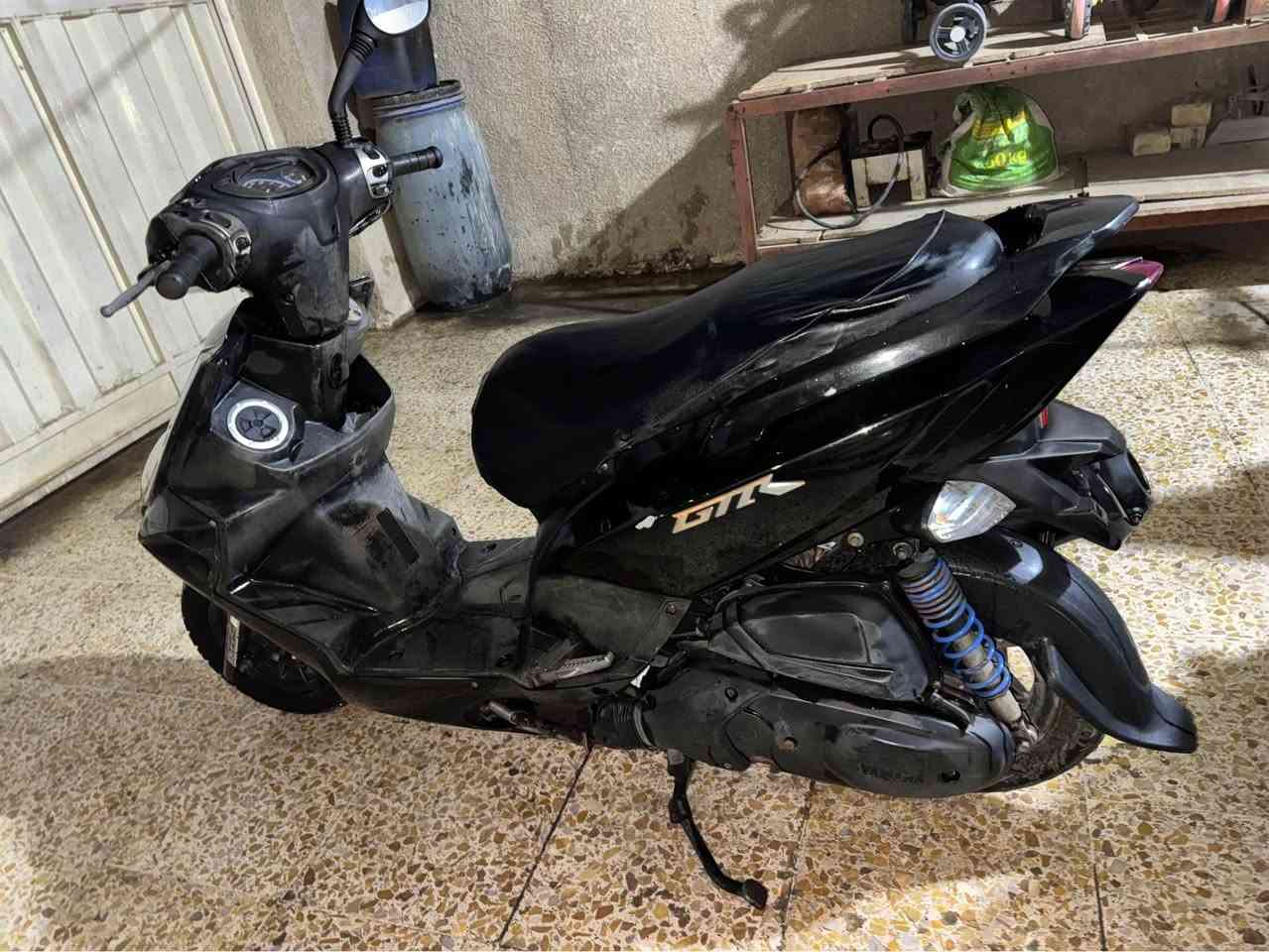 السلام عليكم دراجه جي تي ار موديل2014دراجه مكينتهه بلجيس مامفتوحه جيب فيتر وياك وفحصهه متوازي على بيعتهه السعر مليون و200
*********** بغداد, العراق
