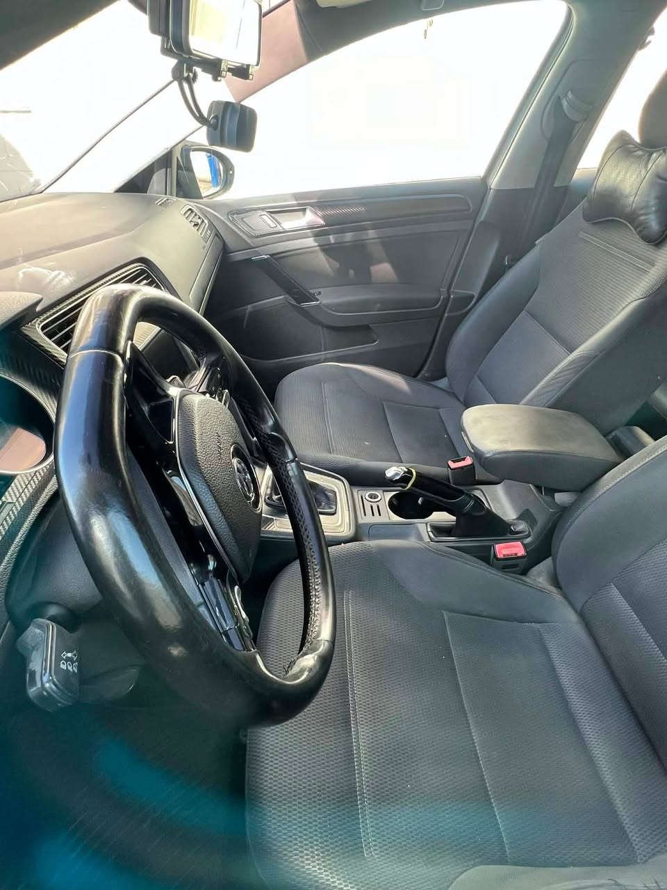 گۆلف tsi مۆدیل ٢٠١٧
سەیارەکە زۆر جوانە بی مەسروفە 
دوو پارچەی بۆیاخە لەگەل یەک دوو جیی pdr 
رەقەم شانسی 3VW217AUOHM042271
سعری   ١١٥ وەرقە و مجال 

رەقەم مۆبایل. *********** أربيل, العراق
