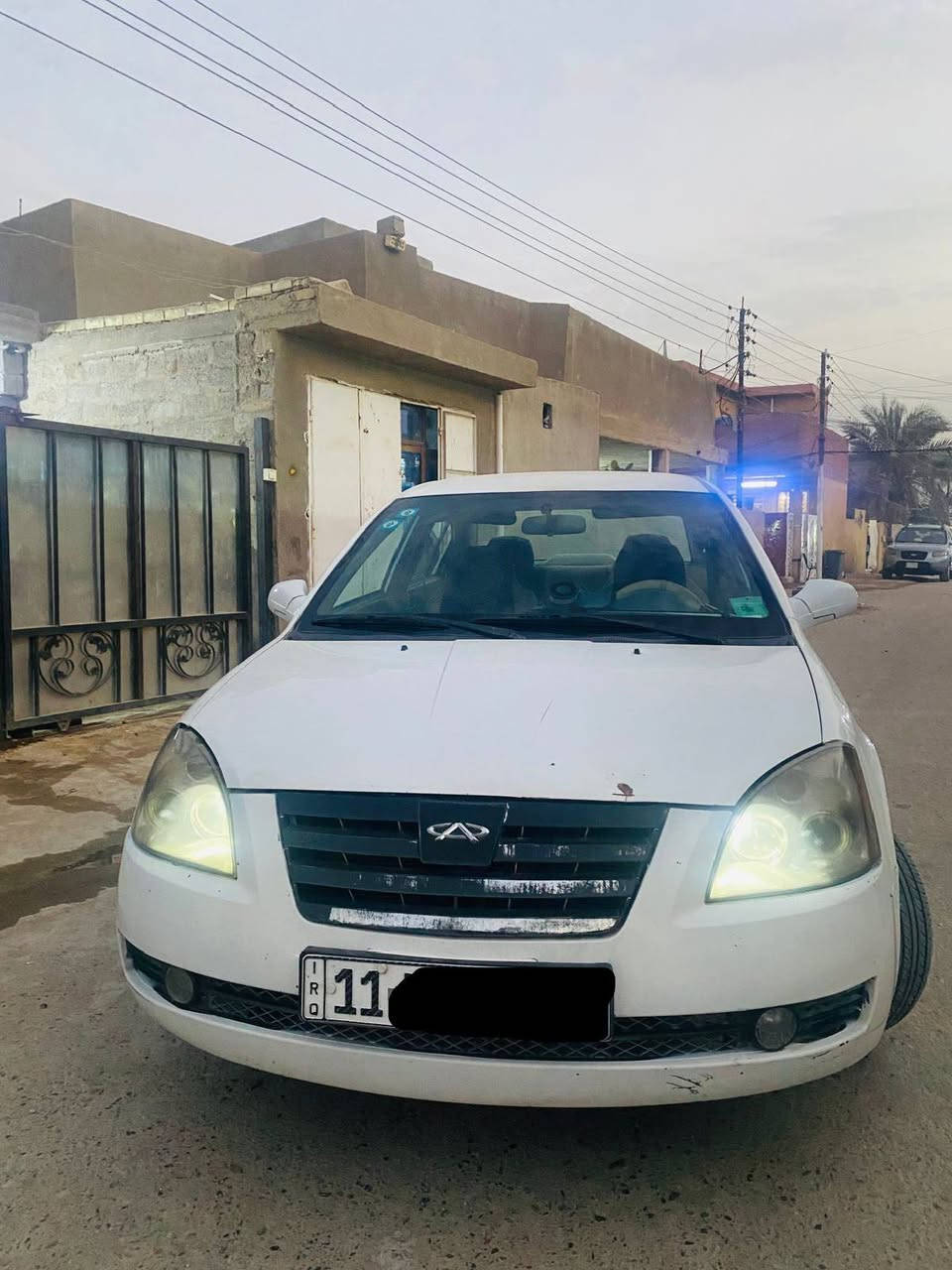 سلام عليكم للبيع A5 موديل 8 رقم بغداد دولي هزه وسنويه جديده بسمنه مصفره من الغرامات
مكينه كير  لاتبخير ولاتنقيص 
ماشيه 172
سياره بلاديه تكمها شواصيها الغودها حوضها كل نضيف وبدون ضربه 
 بيه تكحيلات بالكشر بسيط اثر خياس 
غرفتها نضيفه دوشمه وكاعيات جدد 
تدفئه وتبريد ثلج
 كهربائيات كلها شغاله وبلاديه
 سنتر لك جام اتو يصعد وينزل 
لايت عالي ناصي عدسه كهربائيه بلوجكترات ضبابي
تخم تايرات ودسكات جدد 
السعر 40 بيها مجال للشراي 
مكانها بغداد دوره
الاستفسار على الرقم ***********
