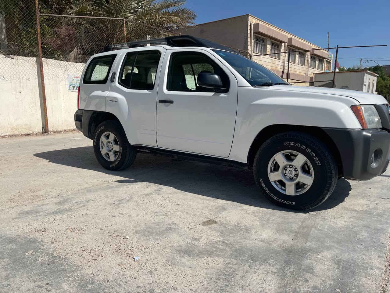 سلام عليكم نيسان اكستيرا موديل 2008 وراد امريكي امبدل بيه قطعتين باب و جاملغ السياره كاعد وجاهزه ومرتبه رقم بغداد الدولي بسمي شخصياً. مصبوغه احزام 
مكينه كير مكفولات 
صدر جديد 
منضومه بانزين جديد
نوزلات مجاول بلاكات كله جديد
تايرات جدد باتري جديد 
تبريد ثلج هم جديد كمبريسر 
السياره عليه ادامه كامله 
السعر 85وبيه مجال 

 مكان السياره بغداد الكرخ 
*********** بغداد, العراق
