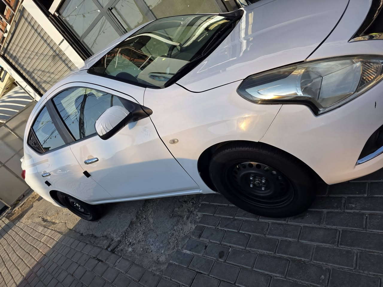السلام عليكم #للبيع سني 2021 خليجية هندية بليتة زركة سيارة نظيفة و كاملة وجاهزة من كلشي اي نقص مابيهة
رقم اربيل جديد تحويل شوكت ميعجبك
كير مكينة تبريد خير من الله
 بيهة بنيد مبدل ومكانات بارد صغيرة
مواصفات السني معروفة:
مانع انزلاق
تحكم ستيرن
تجاوي خلفية متحركة
حساسات خلفية
حساس تاير
يدات نيكل
مكان السيارة : بغداد سبع ابكار
السعر : 95 وبيهة مجال بسيط
للاتصال : ***********

السلام عليكم #للبيع سني 2021 خليجية هندية بليتة زركة سيارة نظيفة و كاملة وجاهزة من كلشي اي نقص مابيهة
