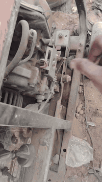 مولدات وحده گاز وحده بانزين
حجمهن. 5kv.  يعني 20 امبير. كل وحده.
الگاز گاما. لحيم وكهرباء. نگره سلف.وحده بشرط اذا صارن نگرتين. تاخذها بلاش.
والبانزين. تشتغل حبل. عوزها سلف عاطل. نوع توتل.
السعر. 750. الف. ثنينهن
نجف حي النداء
م/***********
