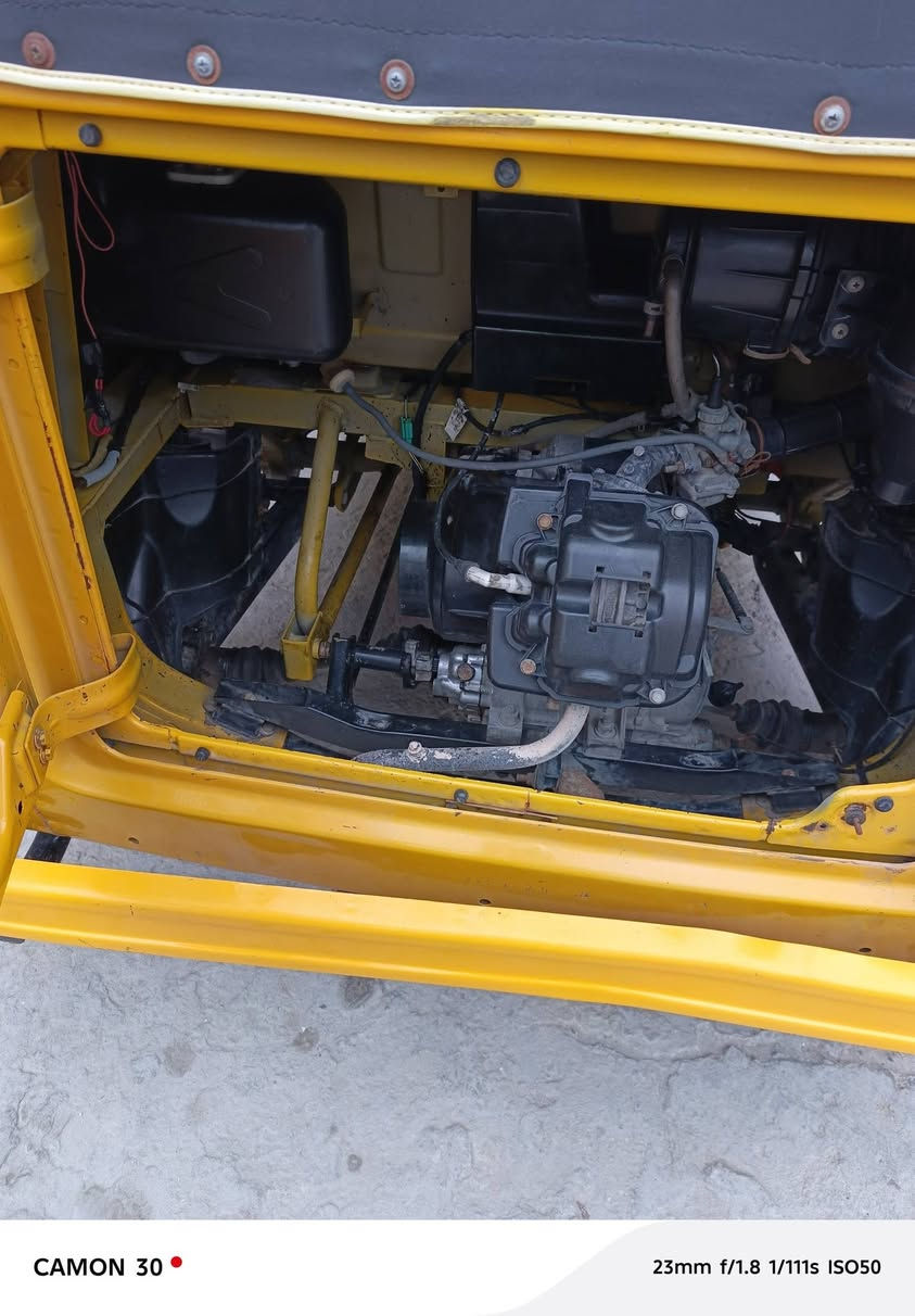 سلام عليكم شباب تكتك تيفي آس موديل 21 المكينه مجفته مره وحده شركه البدي نضيف شوفت عينك رقم الماني بسمي العنوان البصرة الحيانيه شارع الطاك رقم الهاتف (***********) واتساب فقط سعر 6 ونص
