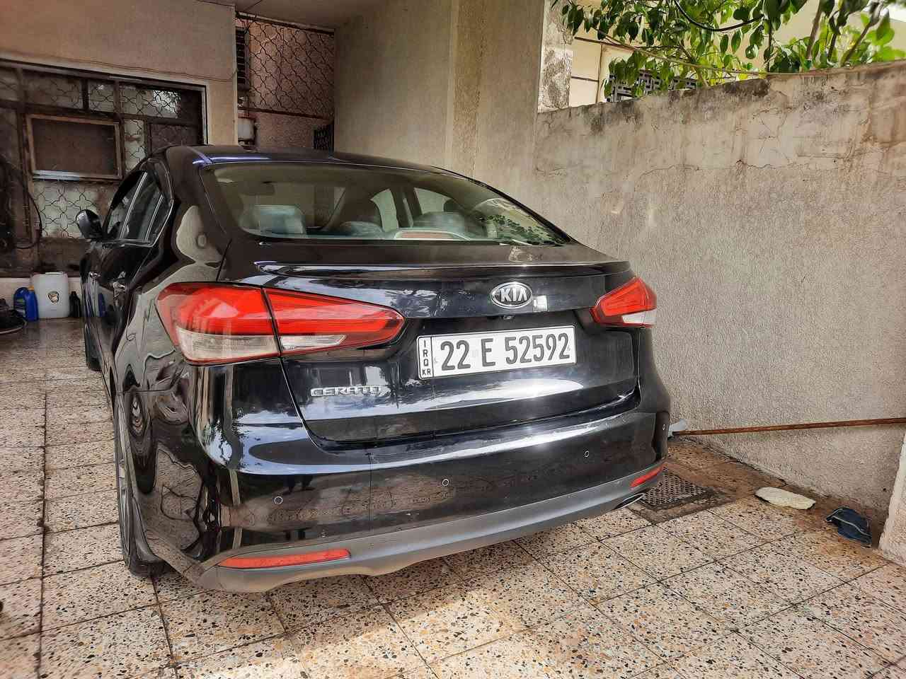 سيراتو ١٧ خليجي فول مواصفات إيراني ت*********** السعر ١١ مكان السياره الغزاليه رقم وهزه جديده
