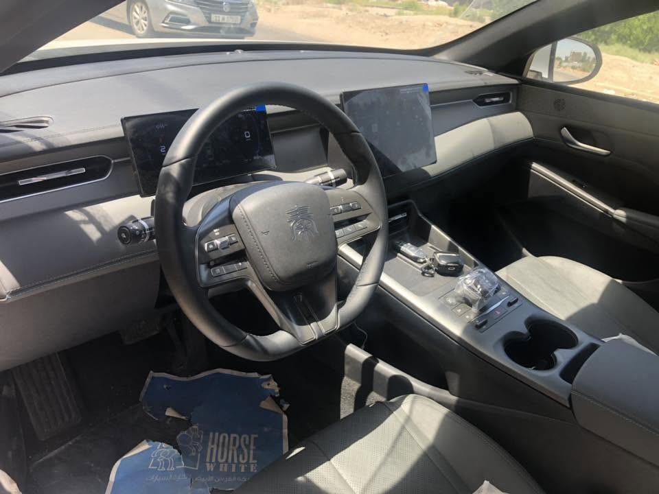 السلام عليكم  
Byd qin plus
 ماشيه 800  كيلو داخل زيتوني بعدها اخت  الزيرو 
*********** 
اتصال فقط 
مكان السياره بغداد
