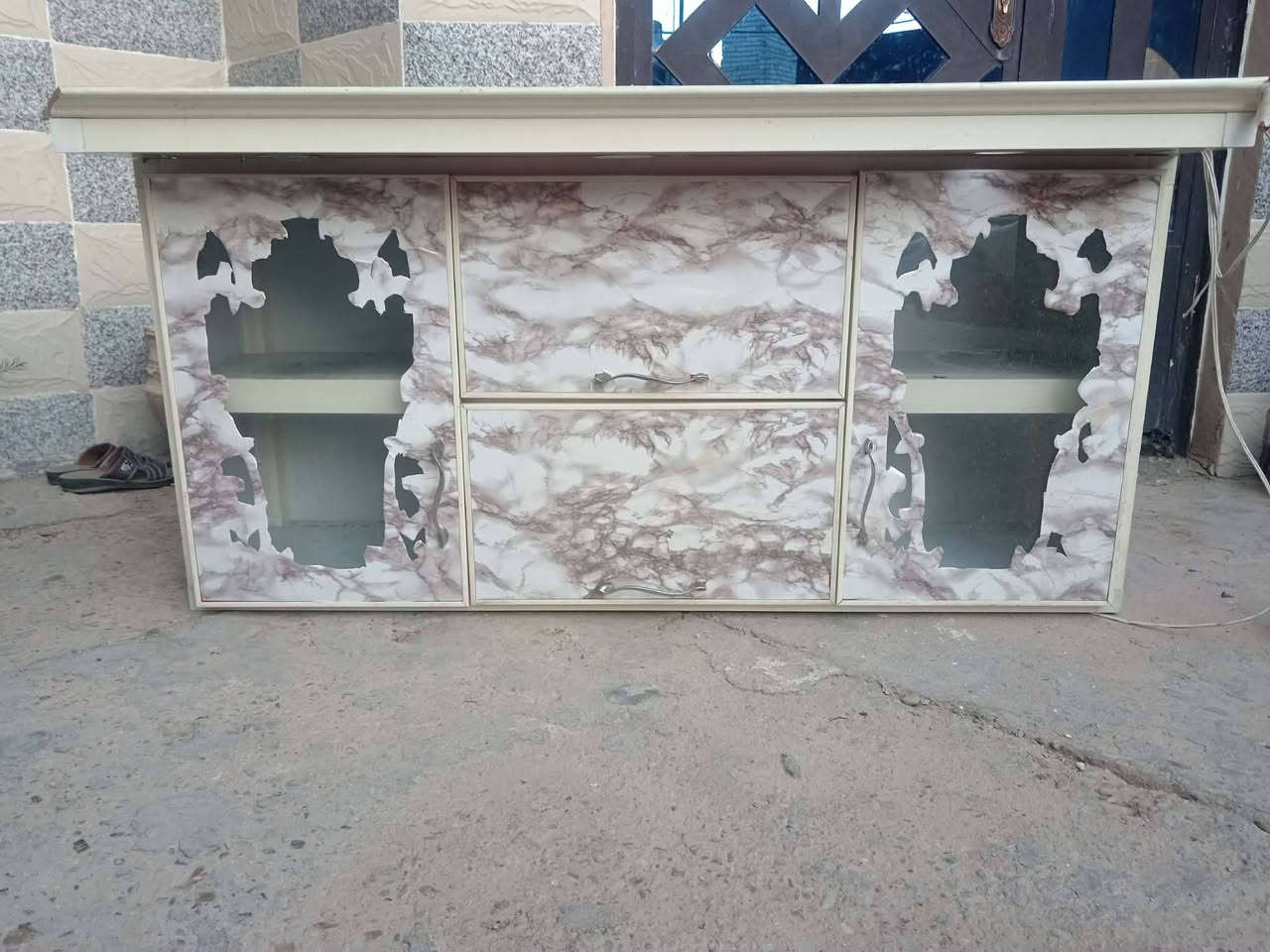 كاونتر قطعتين نضيف مكاني ابو غريب ١٠٠الف وبي مجال ***********
