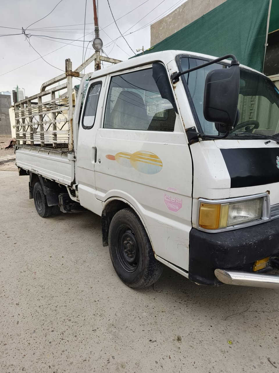 سلام عليكم كيه بنكو 1993رقم بغداد وسنويه نكليزي بسمي تحويل ثاني يوم تحويل جديد هزه جديده سياره كير ومكينه واكسل خير من الله تخم تاير جدد سياره مصبوغ بس الرباع اللبيع السعر 45وبيها مجال العنوان بغداد المعامل ***********
