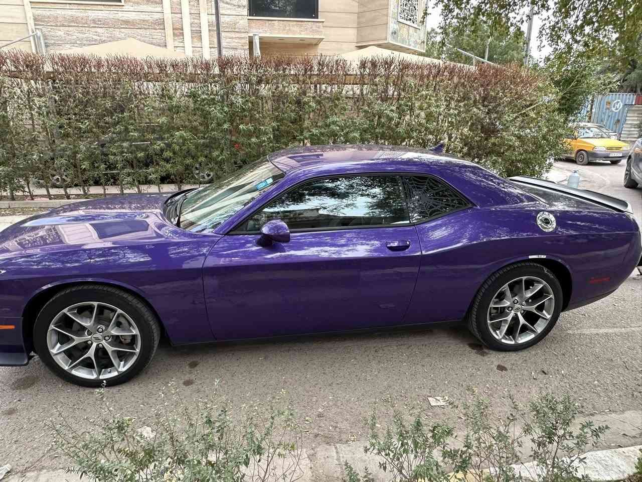 للبيع جالنجر موديل 23 توووويل
٣- ماشية (20)مايل بعدها بريحة شركة مكينة (6) سلندر
٤-كشنات حضن جلد+تدفئة + تبريد
٥-شاشة كبيرة
٦-تشغيل عن بعد 
٧-حساسات كامرا اصلي
٨-شفتات استيرن
٩-استيرن كهرباء
١٠-كشن خزن ميموري
١١-نقطة عمياء
١٢-ويل كب حجم ٢٠
السيارة جاملغ مبدل نفس اللون صبغ فقط بنيد اصلي دعامية وخشم شاصي
ايرباك راجع سستم شرط الفحص سيارة برغي مابيها نقص
مكان السيارة بغداد 
الاتصال ***********رقم شاصي يمك شوفها تعجبك اتصل
