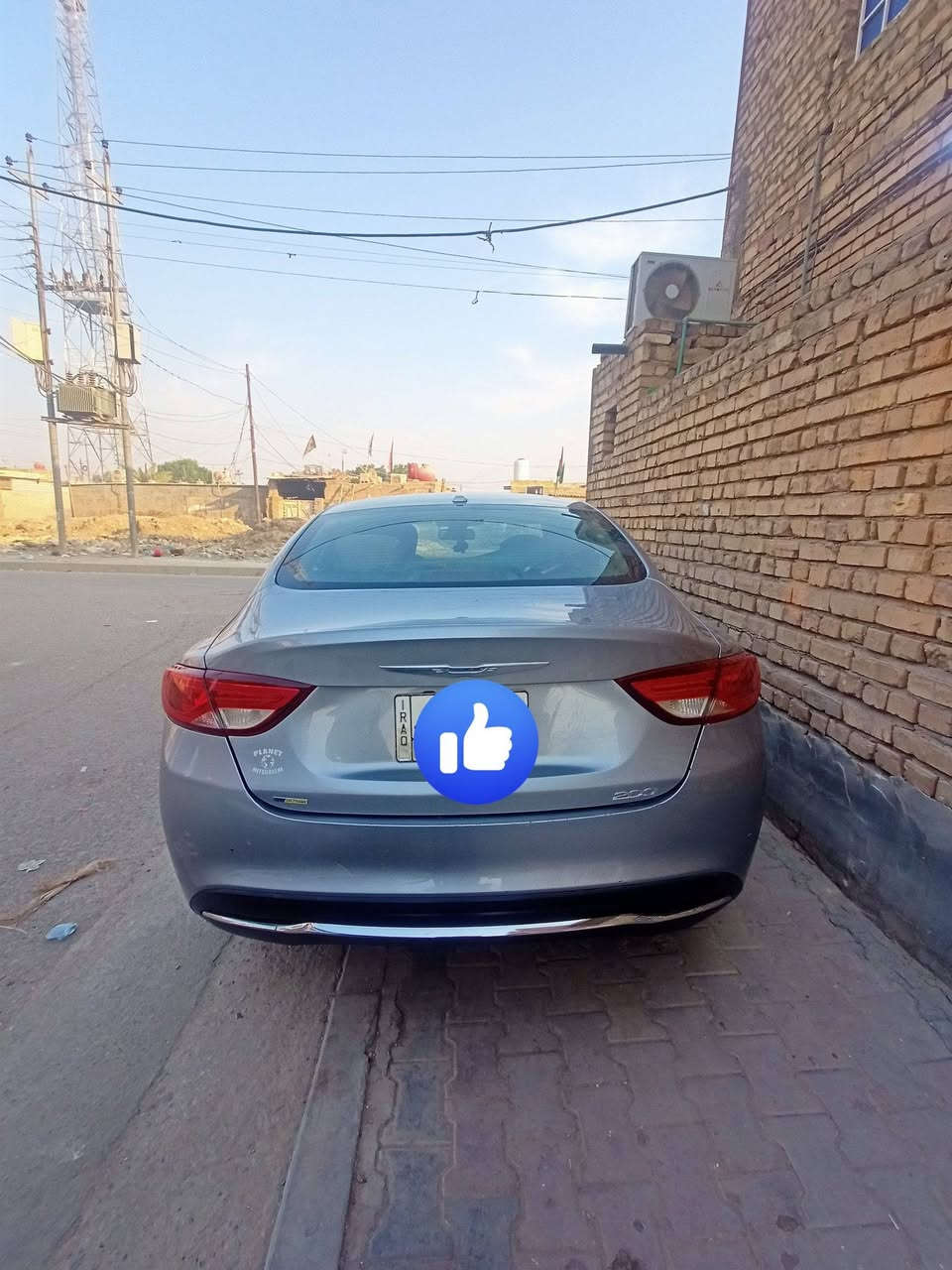 السلام عليكم 
بسم الله الرحمن الرحيم 
للبيع سيارة C200 موديل 15 مكينة اربعة اسلندر حجم 2400 
وارد امريكي كير مكينة تبريد كهربائيات حدادية مكفولات 
كشر شواصي الغود مكفول ما عدا البنيد صبغ الباقي كفاله 
السيارة عليها برمجة مراوح ورادتير سراوين جديد وباتري جديد وعبوه اصليه تفصيخ كامله وتخم تايرات جدد  واستوني امبدل الها مكينة مال كصه بالجيس اوربي وسنويتها لل27 
السعر 123 وبيها مجال السيارة متعوب عليها 
اتصال او واتساب ***********
