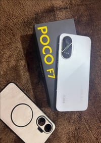 بوكو F7 • ذاكرة ٢٥٦ • ملحقات كاملة