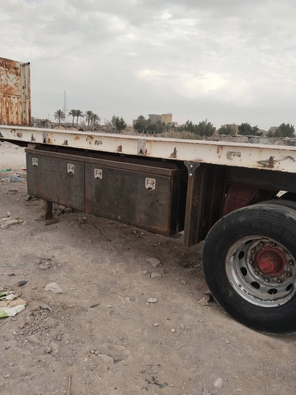 عربانه حداديه الطول 12 ونص شاصي مكفول ثلاث محاور  مدور ألماني عنوان حله شارع 80 اتصال ***********
