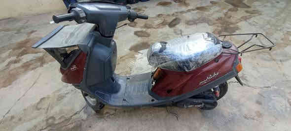 یامەها تایە بۆتایە بەشەرت مەکینە کەپس کابرێتە بیلادی  
لایەتی پێشو دواوە ئیش ئەکات کارەبای ئیشناکات  
دو تایی لۆکی لەژێرە سەعر
150کەمێک مەجال رەقەم موبایل***********
