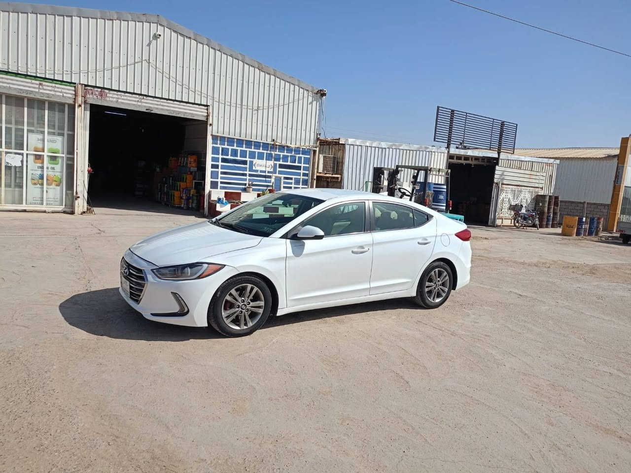 بيع مستعجل لان محتاج 
بس الي يدور زيرو يتصل ‏‪0780 649 5672‬‏
النترا ١٧ 
اخت الزيرو ماشيه ٣٨ فقط جديده جدا 
محرك ٢٠٠٠ دوش بعده بلزكات الشركه
وارد أمريكي بنيد فقط بدون داواخل
مكان السياره الشطره 
سياره جديده  كفاله من الطخات والشخوط
سياره كلها كبس شركه بلاد 
مكانها قضاء الشطره الشطره, ذي قار
