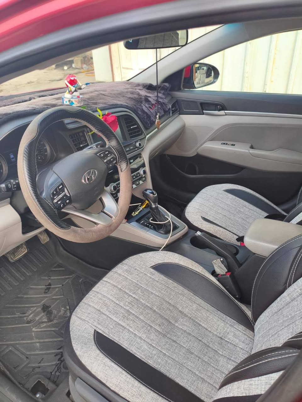 السلام عليكم وحياكم مكتب المدين وياكم 👋
انتره ٢٠٢٠ كندي 🇺🇸
رقم اربيل سنوية جديدة 🚦
كابون بانزين بيها ⛽
محرك شرط مامفتوح 🛑
مواصفات نص فول شاشه حساسات كامير 🧿
ضررها بوند مصبوغ بدون دواخل 🛠️
السعر ١٤٠ وبيها مجال 💸

قفل ماكو بالتلفون تعال شوف واقتنع.
🔴 اوقات العمل  من الساعه العاشرة صباحا الى الساعه العاشرة مساءا 
  
🔴 غير متواجد على الفيس والماسنجر 

العنوان :- مكتب المدين لبيع وشراء السيارات الموصل موصل الجديدة شارع بغداد مقابل جامع الاغوات قرب مجسر المشاة 
 
الاتصال ع الارقام 
***********
***********
