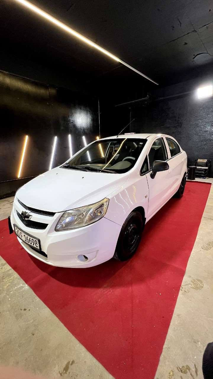 شۆفلێت ساڵ مۆدێل ٢٠١٢ سەیارەکە زۆر پاک و جوانە گێر عادی و چوار جام کارەبایە سەیارەکە بێ بۆیاخ بێ دەعم و لێ دراوی سەتەوی تازەیە گێر و مەکینەو یەشەرت ڕۆیشتن  km١٤٠ هەزار 
ناونیشان :سلێمانی 
ژمارە موبایل :***********
نرخی :٦٥ و کەمێک مەجال السليمانية, العراق
