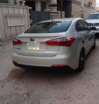 كيا فورتي 2015 كير عادي ماشيه 111 محرك 1800 ضرر بنيد وجاملغ السعر 90 و...