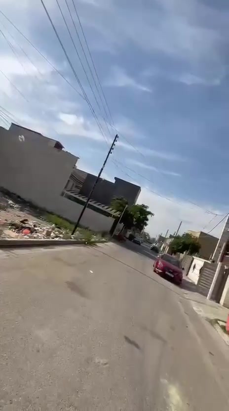 دار  للبيع🏡🏡
مساحته 300 متر الواجهه 12 النزال 25
يحتوي الطابق الاول الرضيه كله  مرمر درجه اولى 🥇 على صاله مطبخ حار وبارد واستقبال وصحيات ومنور 2
وكراج سيارة وحديقه
يحتوي الطابق الثاني على خدمات وغرف نوم 4  الغرف النوم اكبر وكل غرفه بيها حمام سويت
البيت بناء درجه اولى ارضيات وسقوف ثانويه

الموقع: البيت حي الجهاد الفرات الهياكل مجاور مطار بغداد الدولي 

قرب جامعه المشرق وجامعه البيان 

📍المراجعه: (((مكتب الصادق))) 
(((((بأدارة ابو حسين ))))))

📍الموقع مكتب حي الجهاد 
📍يم الكراج_ مقابيل_ مخابز الريان
_______________________

العسر💲 على الخاص 
مراسله واتساب او نتصال
 
التواصل على الارقام ☎️

***********واتساب 📞

*********** تصل 📞

*********** واتساب 📞

*********** تصل 📞
