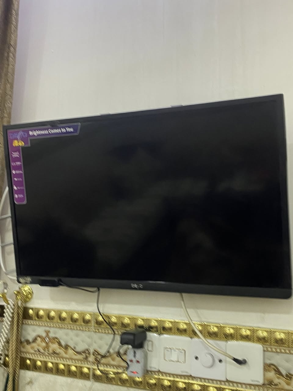 السلام عليكم 
 
عندي أبلازمه.  عدد (2) مستعمله حجمها 32 ‏نظيفة  سعر بلازمتين بـ175 بي مجال للطيبين 
***********
