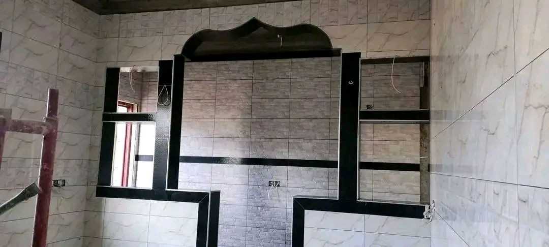 السلام عليكم صفاف سيراميك جدار ارضي متفرغ حاليا شغل نضيف ومرتب توصل واتساب ***********
