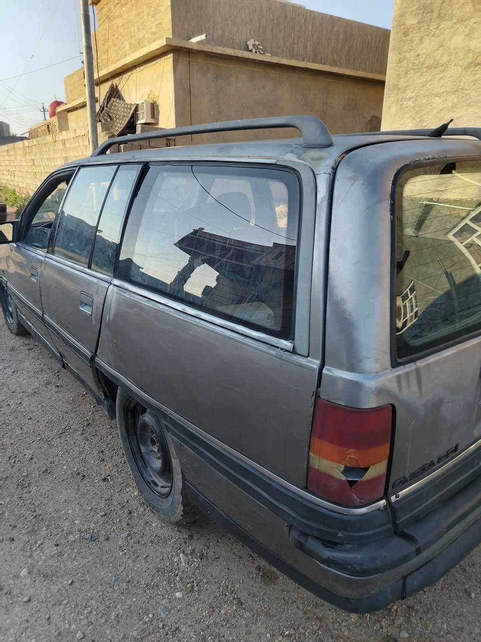 السلام عليكم .. أَبل ستيشن موديل 93 للبيع مكفوله گير عادي رقم ألماني (رقم انبار)  المكان رمادي _ جويبه للأستفسار الاتصال على الرقم التالي السعر 23 وبيها مجال
***********
