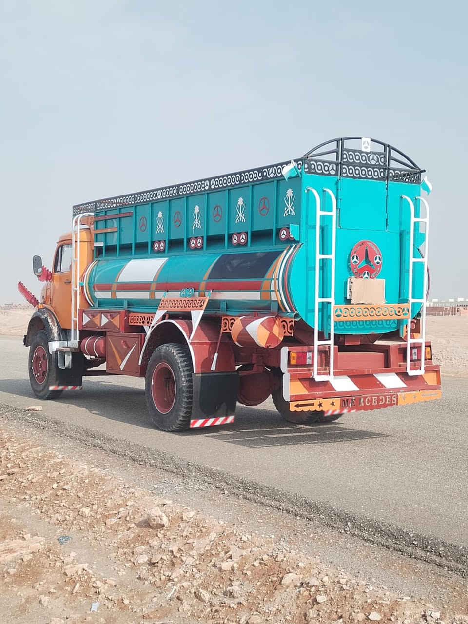 ابو ردين موديل 1981  رقم صلاح الدين انجليزي بالسنويه حوضية ماء شاصي عشراوي مكفول خام قماره بدون صبغ محرك بلاد شركه تانكي تفصال جديد مكلف بالنشر *********** ///***********
