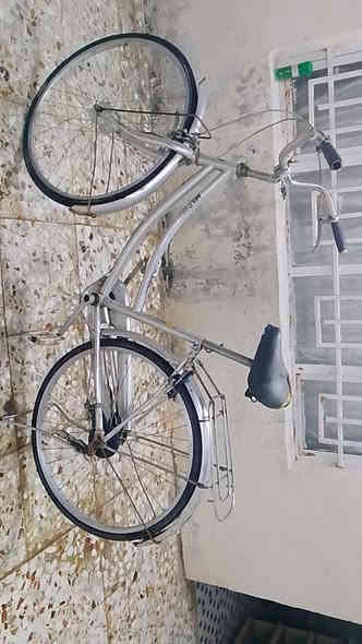 سلام عليكم بايسكل بناتي لبيع باله حجم 26 عنواني كوت حي الجهاد الاسفسار مراسله الحساب السعر 75 وبيه مجال لطيبين او الاتصال عله الرقم ***********
