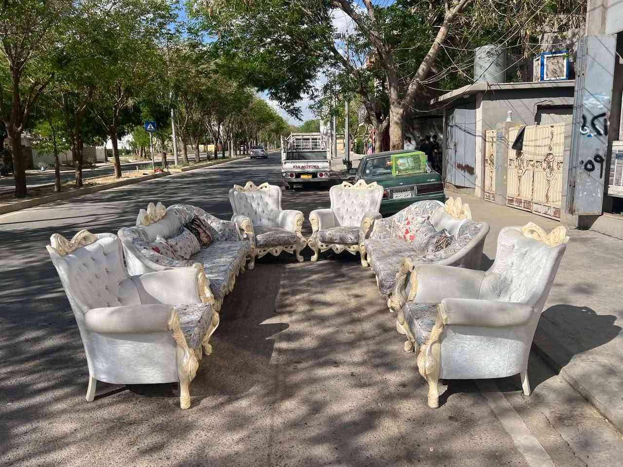 کلاسیک تورکی ئە سلی
زۆر شازو ناوازەییە و تایبە تە
لۆک لۆکە بە لۆکی ماوە تە وە
ژ.م***********
شوین. کە لار
