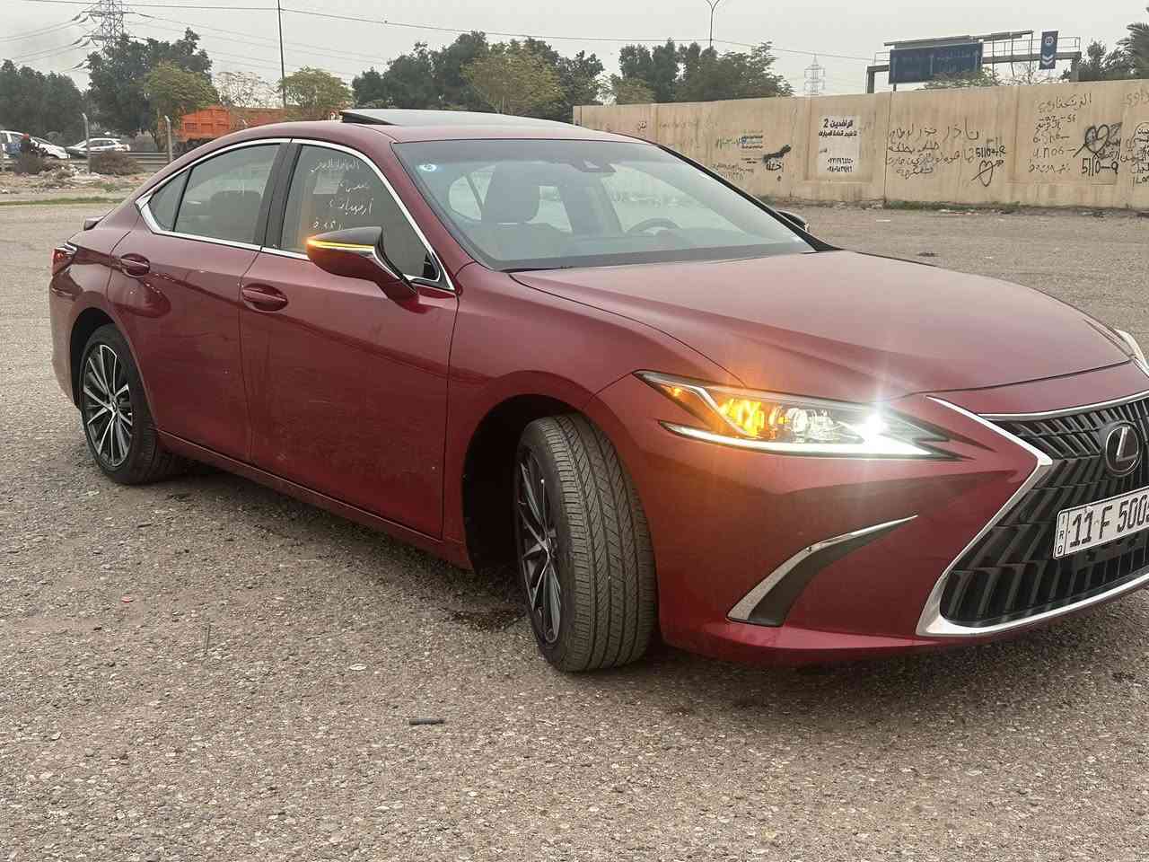 سلام عليكم
للبيع فقط 

لكزز es300 موديل 2024

حادثها فقط باب امبدل اصلي ومصبوغ

صور الحادث موجود بلصور 

مكاني بغداد العامريه 

السعر 310$

للاستفسار ***********
