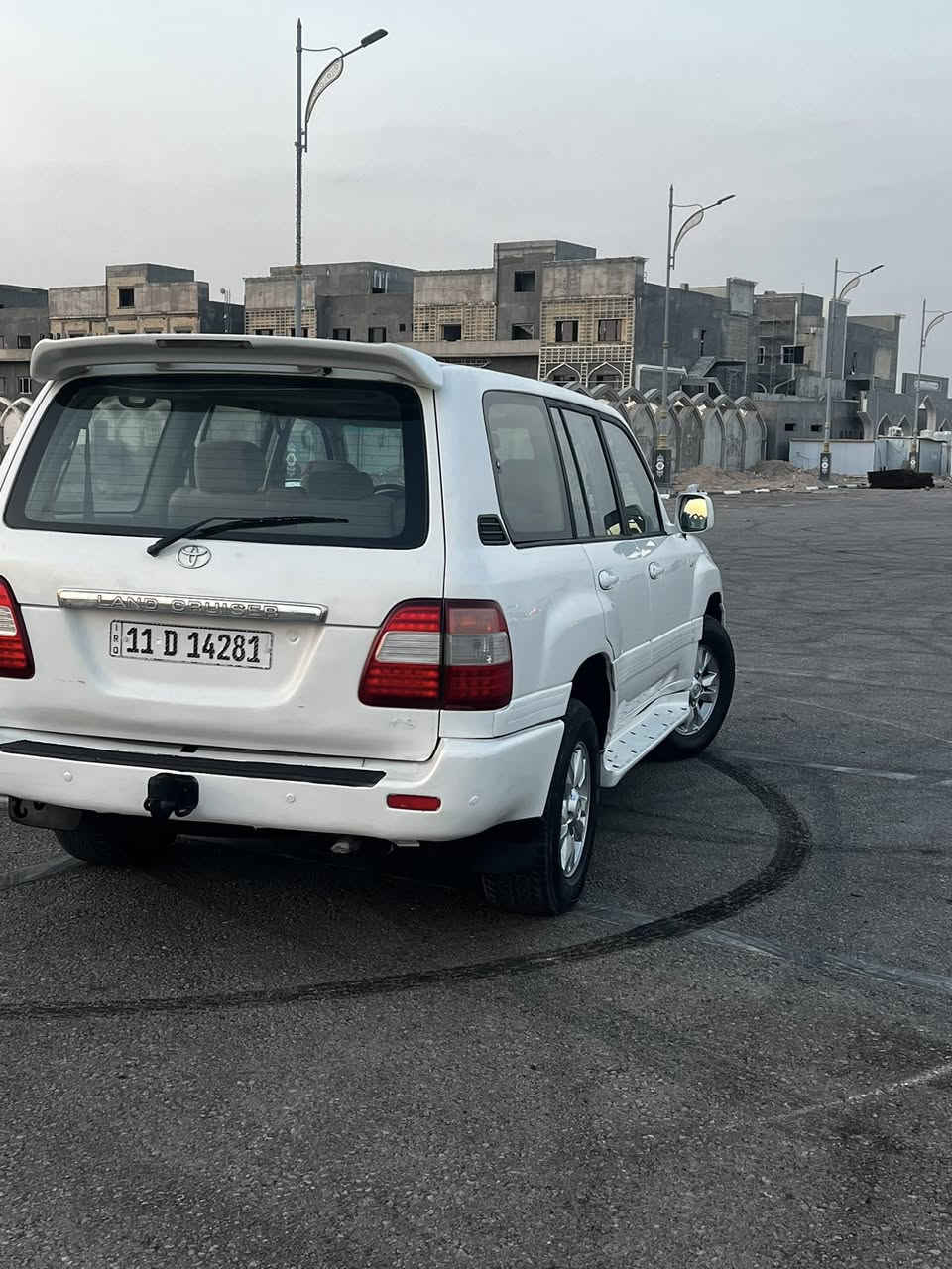 لاندكروز ٢٠٠٧ فول مواصفات فتحه ٧ راكب دبل تانكي ثلاث قطع تبريد مركزي كشنات كهرباي فور ويل ودفلك شاشه ابيض صدفي محرك كير حداديه كامله مكمله مكينته 8V بغداد دولي بسمي سنويه لل ٢٨ السعر ١٣٥ ماكو هيج سعر ابد عنواني كربلاءمبايل ***********
