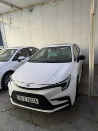 كورلا أس 2025 ماشيه 2000 زيرو السياره فول مواصفات  داخل سمائي جلد . كر...