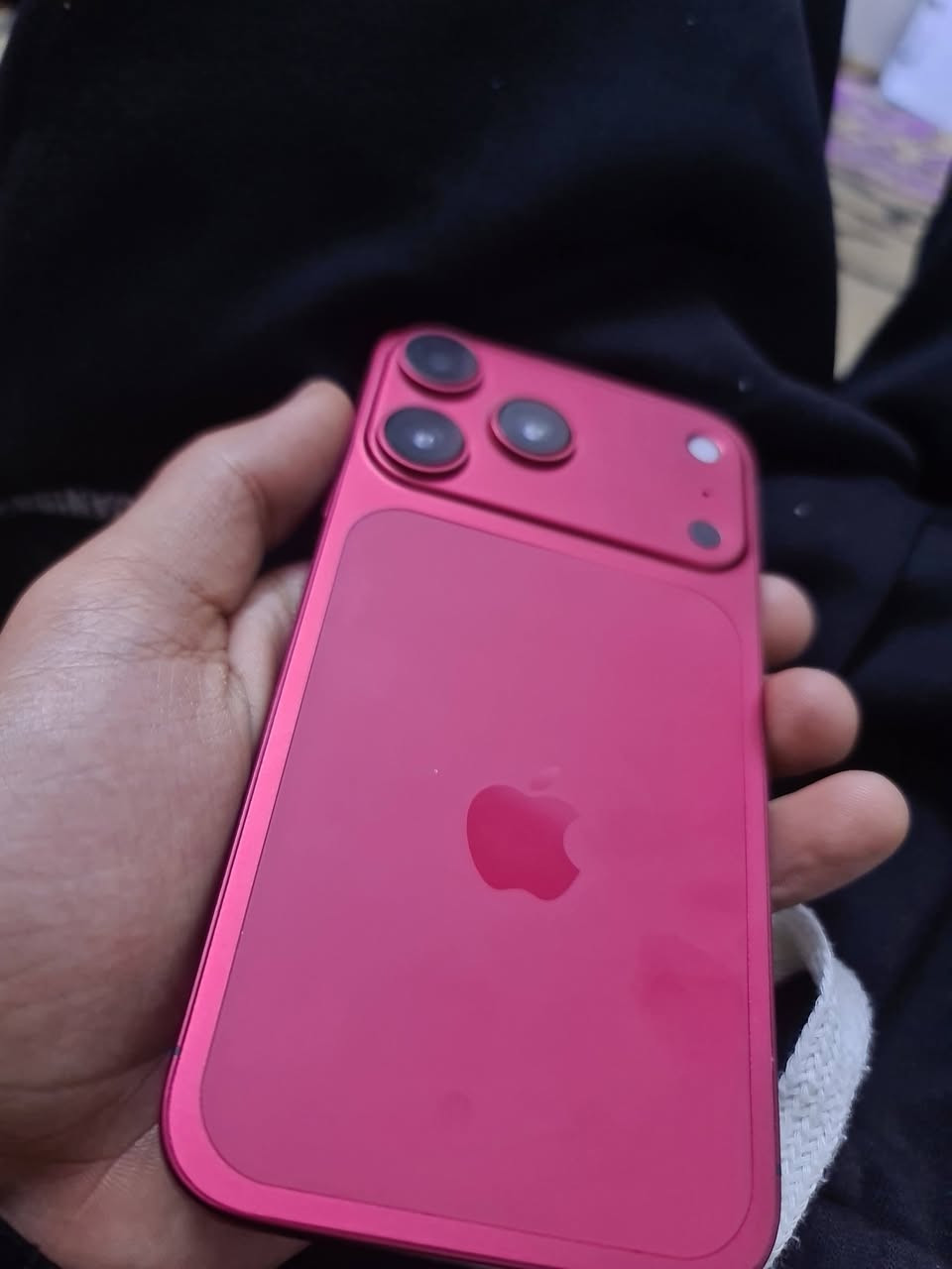 Xr  
محور 17 برو ماكس اللون المميز جاهز جديد لوك كله بلادي وما مبدل بي اي شي وكله شغال جهاز حيل نضيف ذاكره 64  مع شاحن اصلي وكارتون للبيع 250 وبي مجال مكاني مدينة الصدر  
***********
