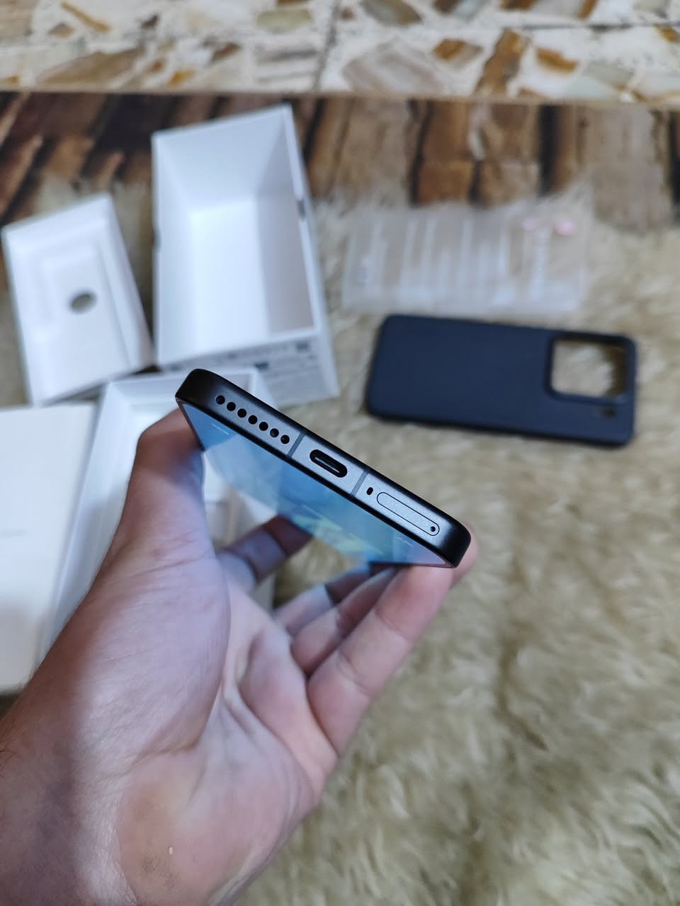 سلام عليكم اخوان جهاز شاومي 15 نسخه عالميه 512 كامل الملحقات نضافه عاليه جدا معروفه مواصفاته العاليه من معالج 8اليت وكامرات لايكا وحجم زغير لمحبين الفخامه بطاريه 100 عدد الدورات 25  يعتبر فلاكشب شاومي للسنه الفاتت للمراوس او البيع ب ٦٧٥ الف وبي مجال جدا بسيط مكاني بغداد مدينه الصدر توصيل ماعندي للاستفسار خاص او وات ساب ***********
