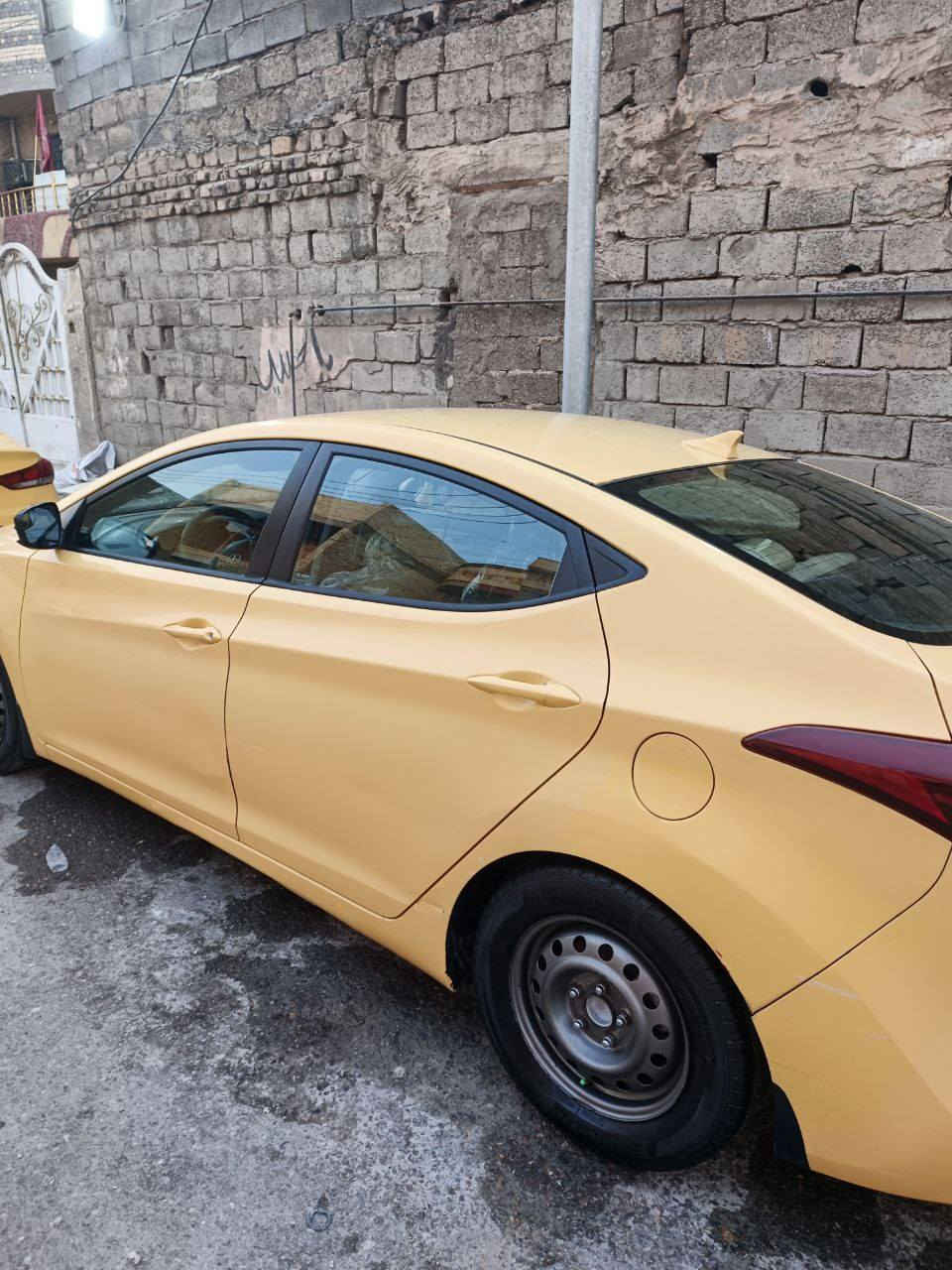 سلام عليكم سيارة الانتره 2016 وارد امريكي مكينه دوش 1800 حادث فقط الباب الخلفي وره السايق نفسه راجع وبيها

 🛑طخات بل دوسه ليبل واحد
 🛑مكينه و گير خير من الله
🛑 تخم تاير جديد
🛑 صدر جديد
🛑 دوشمه كامله
🛑 كشنات كاعيات 

 رقم : ***********
🌀السعر 118 
🌐العنوان بغداد الرصافه
